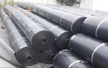 Nên sử dụng bạt HDPE 3 lớp trong môi trường nào?