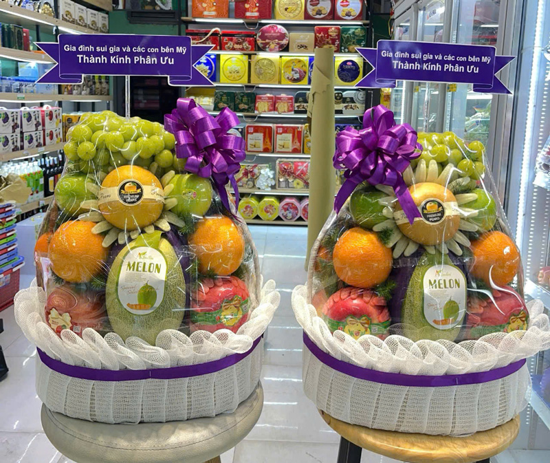 lời chia buồn kèm giỏ trái cây